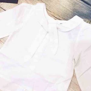 áo sơ mi trắng bé gái