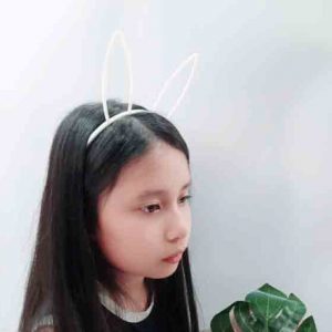 cài tóc cho bé gái