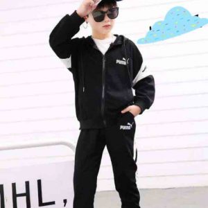 Bộ đồ nỉ bé gái