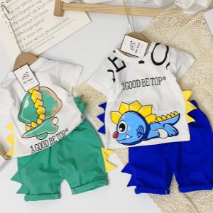 Bộ bé trai hình khủng long