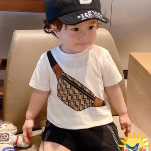 Bộ bé trai thun quần kaki