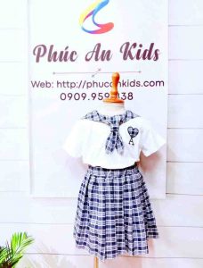 SET ÁO VÁY CARO BÉ GÁI