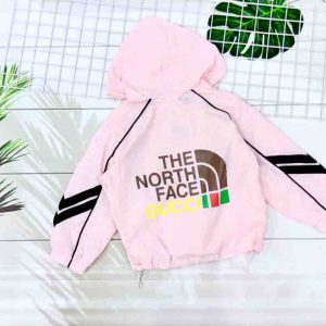 Áo khoác trẻ em hàng hiệu